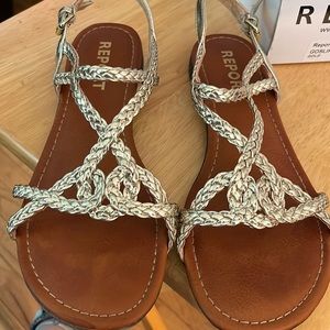 Gold gosling size 8 flats. Worn once.